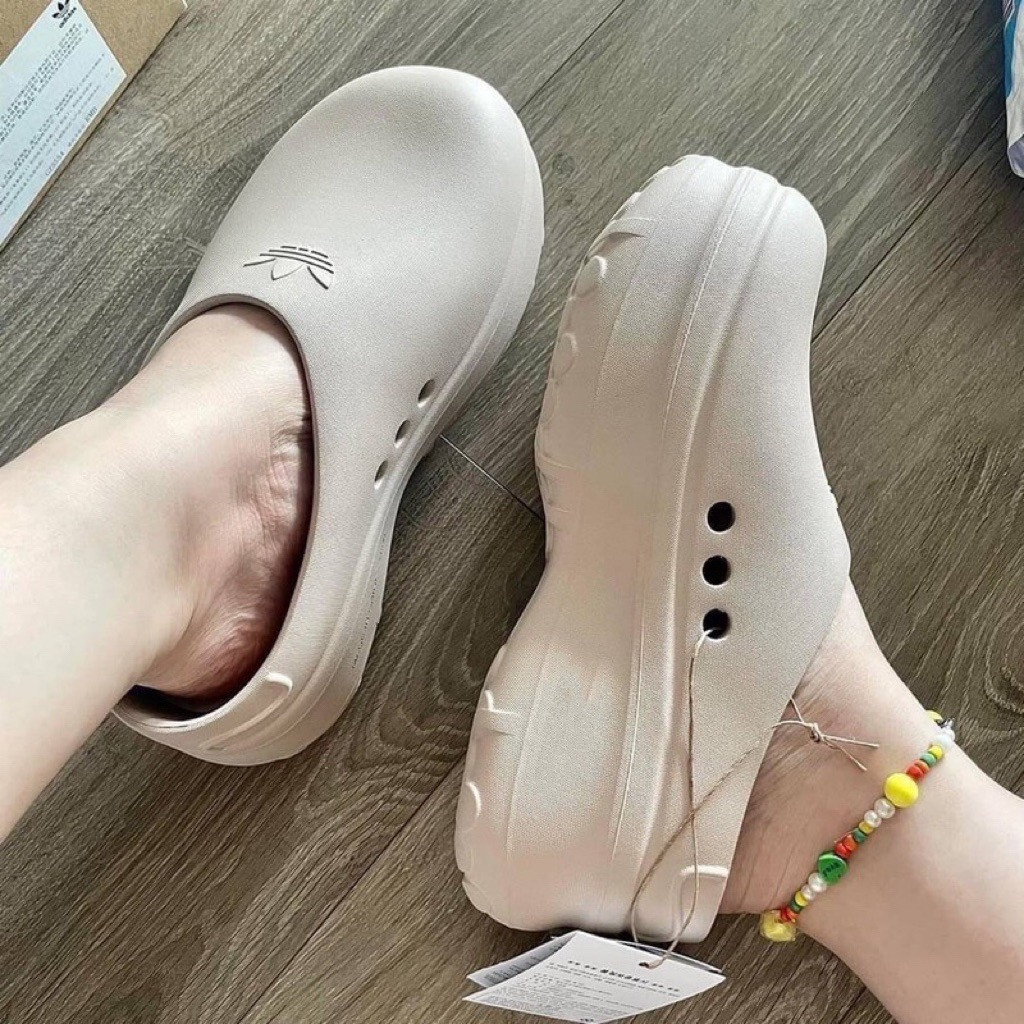 งานขายดี แชทแตก พร้อมส่ง รองเท้าเสริมส้นในตำนาน สีbeige สวยเป๊ะ สูง 2 นิ้ว รุ่นตัวแม่