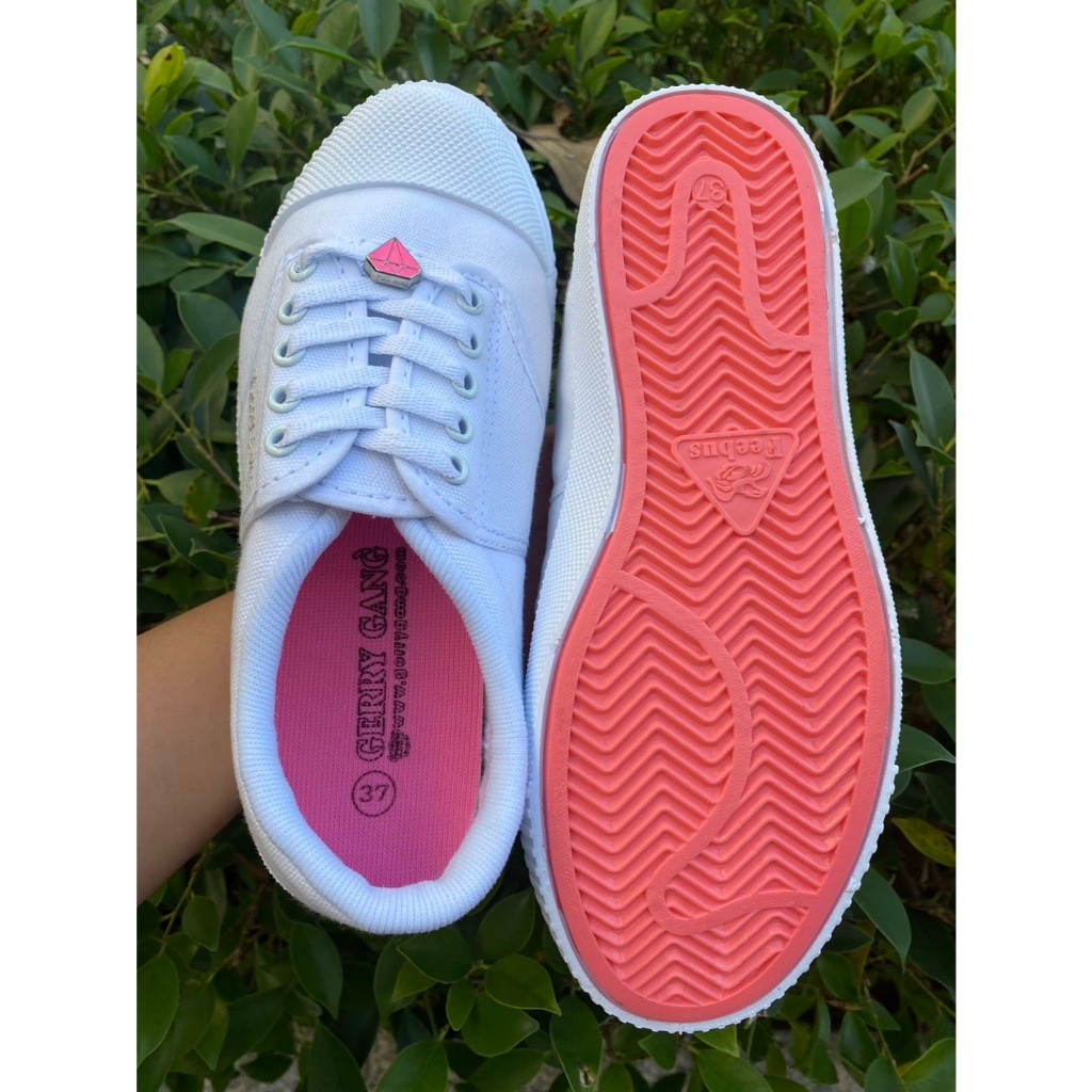 Gerry Gang รองเท้าผ้าใบนักเรียน รุ่น PK888 ผ้าใบขาว พื้นชมพู มองมุมไหนก็สวยเบอร์ 31 43 พร้อมส่ง