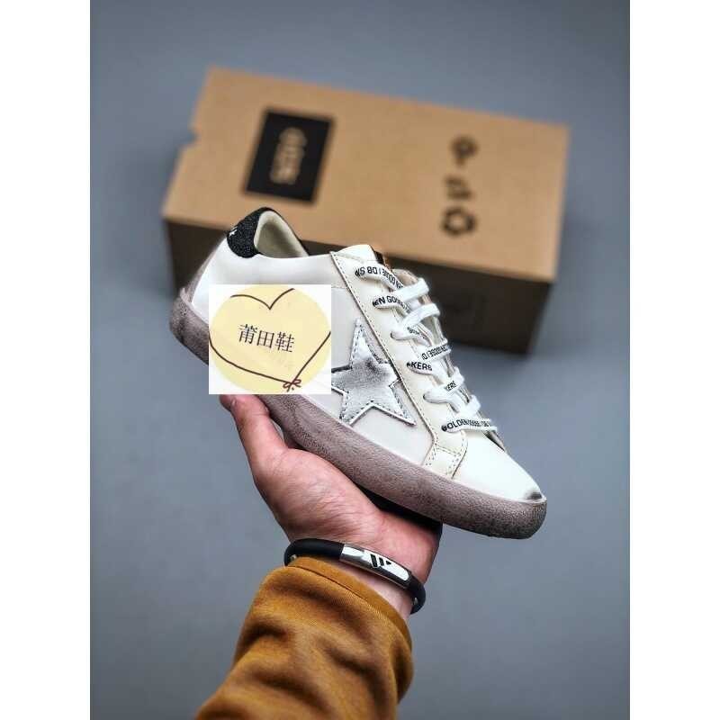 ้าสกปรกสำหรับผู้ชายและผู้หญิงรองเท้าสีขาวขนาดเล็ก จัดส่งที่รวดเร็ว