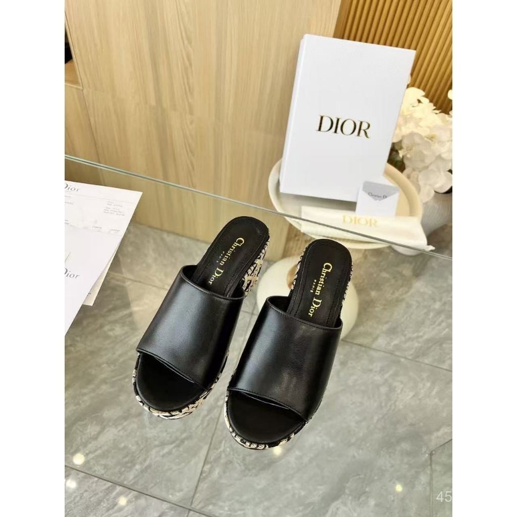 DIOR รองเท้าแตะส้นเตารีดหนา สไตล์ใหม่สำหรับฤดูร้อน
