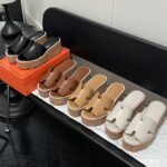 รองเท้าส้นสูงรองเท้าแตะผู้หญิงสไตล์โรมันหนัง ชม พื้นหนา