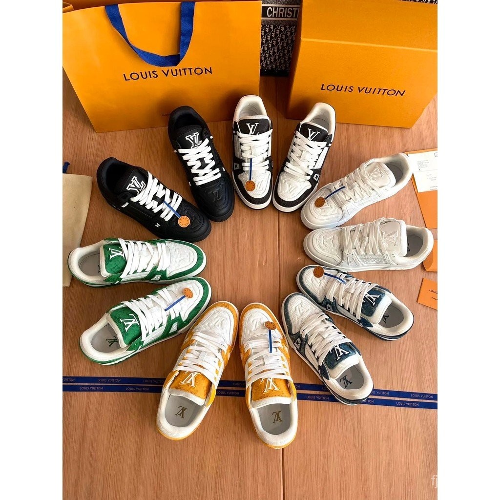 Masked DE 1v Correct Version การพัฒนาอิสระเทรนเนอร์ Series คู่สไตล์ผู้ชายผู้หญิงรองเท้ารูปแบบการบีบอัดสีดาสีขาวสีฟ้าสีขาวสีดาสีขาวรองเท้าผ้าใบลาลอง LowTop รองเท้าม้ารองเท้าในครัวเรือน