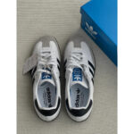 ถุงเท้าฟรีของแท้Adidas ORIGINALS SAMBA OG รองเท้าผ้าใบสีขาวสำหรับผู้ชายและผู้หญิง รองเท้าลำลอง