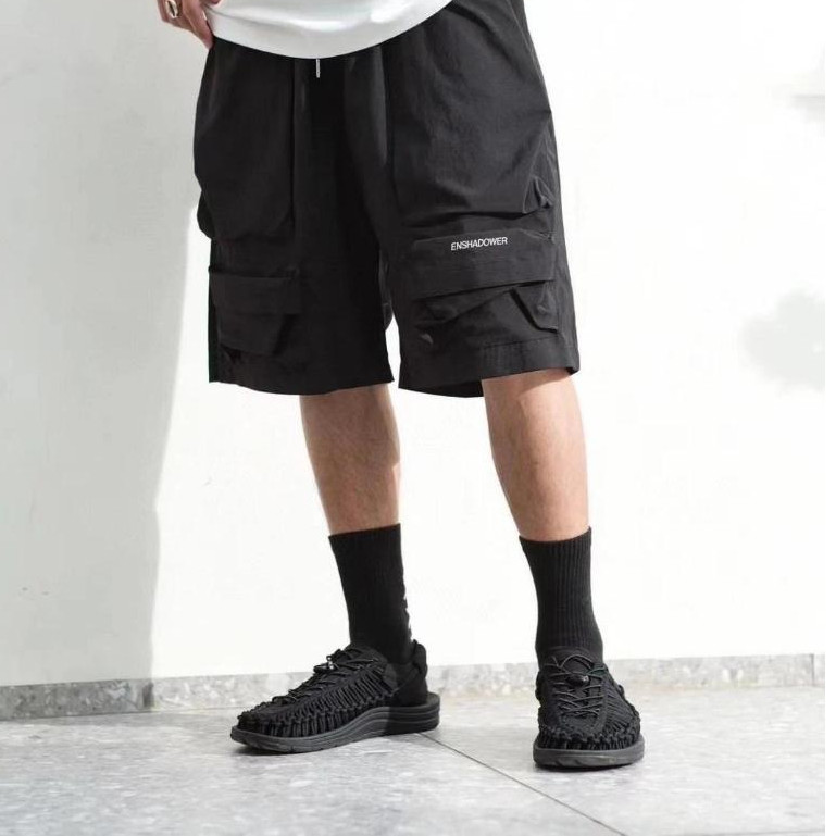 uneek Shoes รองเท้าลำลองชายและหญิง รองเท้าผ้าใบหุ้มข้อต่ำ