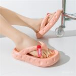 รองเท้าสลิปออนสตรี สไตล์ใหม่ 2023 นุ่มสบาย เหมาะสำหรับใส่ที่ทะเลและนอกบ้าน