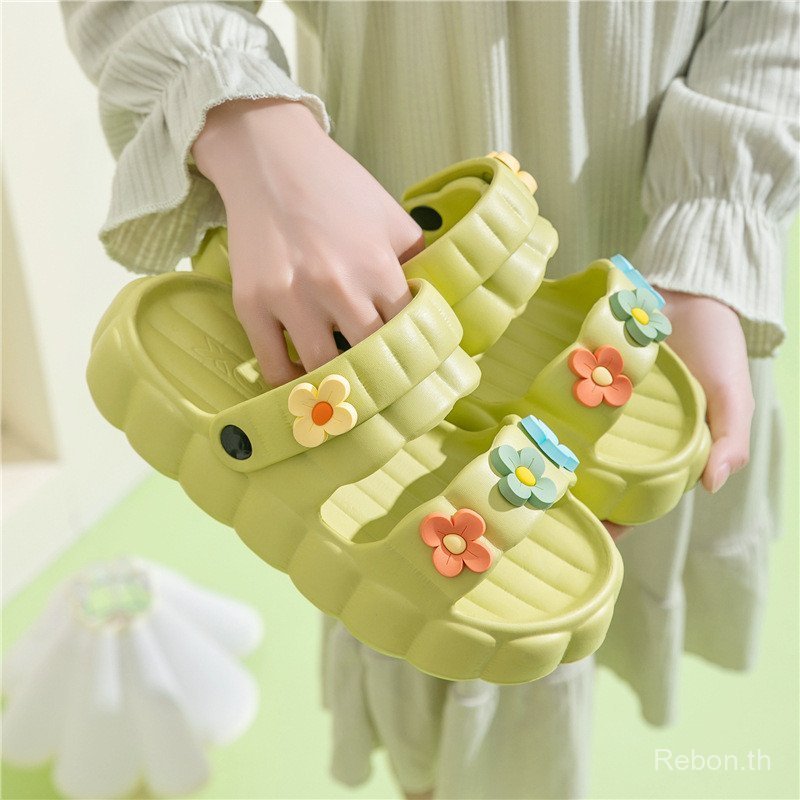 รองเท้าแตะสุภาพสตรีสำหรับฤดูร้อน ออกแบบเพื่อกันลื่น มีความสะดวกสบายในการสวมใส่ และเหมาะสำหรับการพักผ่อนที่ชายหาด