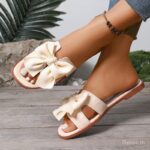 รองเท้าแตะสีเรียบสำหรับหน้าร้อน ออกแบบมาเพื่อใส่บนชายหาด พร้อมโบว์ขนาดใหญ่ K1KH