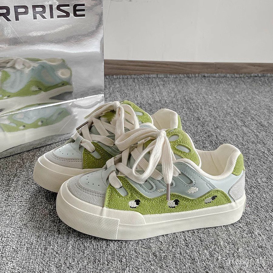 รองเท้าผ้าใบพื้นมีความหนากันกระแทก สีขาว สำหรับผู้หญิง แบบเรโทร สไตล์ทันสมัย ใส่ได้ทุกโอกาส ฤดูใบไม้ผลิ ปี 2025