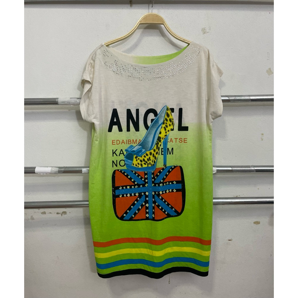 รหัส840 มีตำหนิ ชุดเดรสแฟชั่นสตรีลายกราฟิกส้นสูงและธงยูเนียนแจ็คโทนสีเขียวขาว