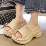 9 หนาแต่เพียงผู้เดียวเพิ่มความสูงรองเท้าแตะผู้หญิงฤดูร้อนสวมใส่รองเท้าชายหาดทะเลรองเท้าแตะกลางแจ้งแคระ Le 8 ซม